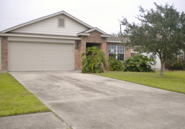 9018 Barracuda Dr, Texas City, TX 77591 