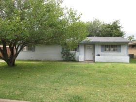 2504 N Alexander St, Sherman, TX 75092 