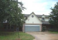 1118 Robin Rd, Elgin, TX 78621 