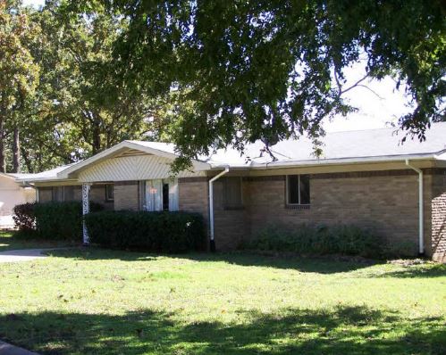 212 N Oaks Dr, Grand Saline, TX 75140 