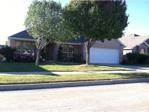 3207 Juneau Dr, Corinth, TX 76210 