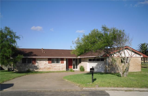 1500 Kenwood Dr, Aransas Pass, TX 78336 
