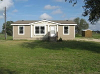 76 Oak Creek Dr, Gonzales, TX 78629 