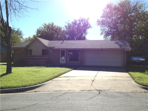 316 Jasmine Ct, Burleson, TX 76028 