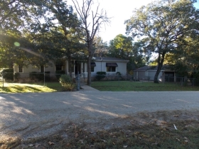500 Capricorn Drive, Granbury, TX 76049 