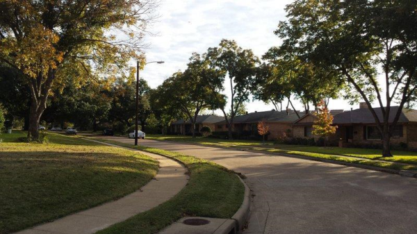 8429 Bellingham Drive, Dallas, TX 75228 