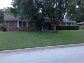 7701 Trimble Dr, Fort Worth, TX 76134 