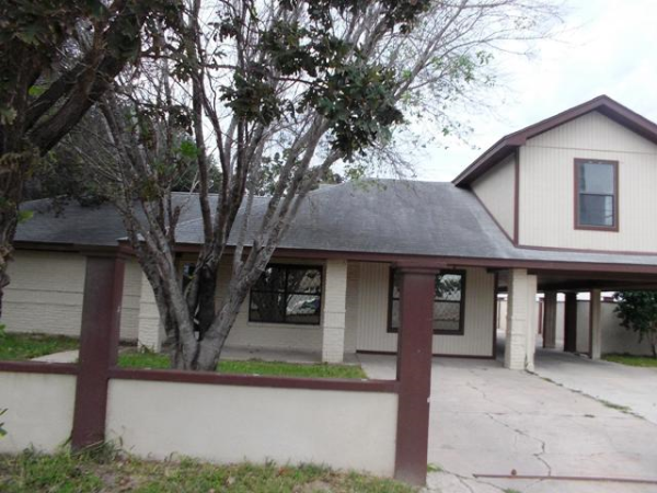 806 Pammy Cir, Palmview, TX 78572 
