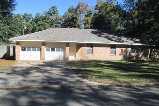 306 Hollywood Drive, Conroe, TX 77303 