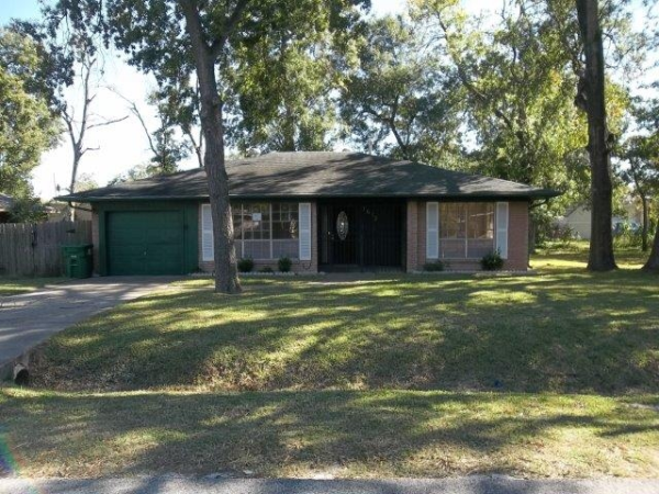 7612 Melrose St, Houston, TX 77022 