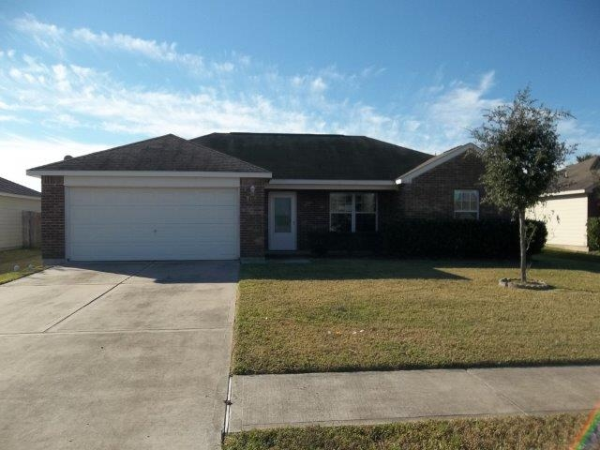9109 Mackerel Dr, Texas City, TX 77591 