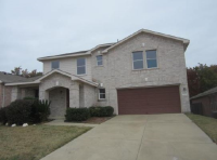 8009 Sartain Dr, Fort Worth, TX 76120 