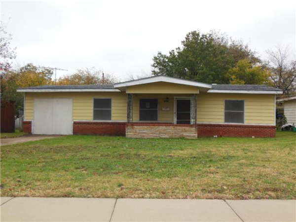 1821 Joyce Street, Arlington, TX 76010 