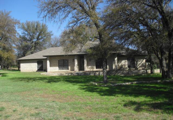 3211 N Roadrunner Ct, Granbury, TX 76049 