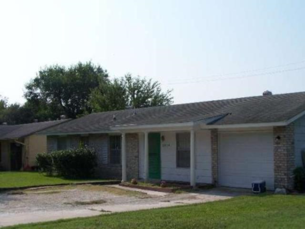 5914 Castle Hunt, San Antonio, TX 78218 