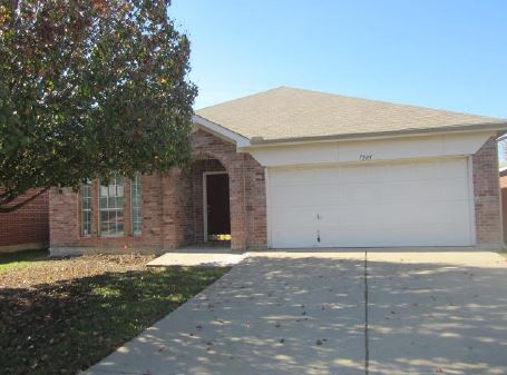 7205 Park Creek Dr, Fort Worth, TX 76137 