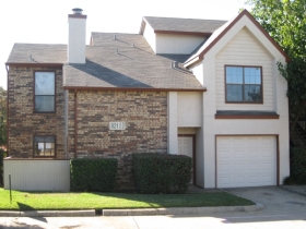 821-c W Harwood Road, Hurst, TX 76054 