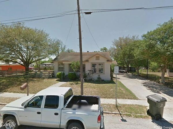 3Rd, Floresville, TX 78114 