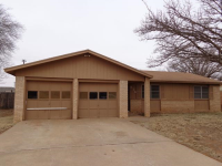 914 Adrian St, Lubbock, TX 79403 