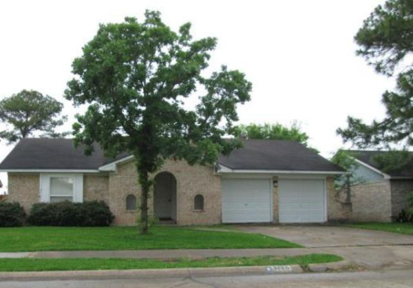 3226 Somerton Dr, La Porte, TX 77571 