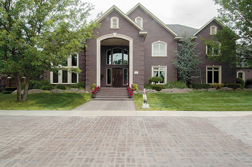 2107 CLUBVIEW DR, Amarillo, TX 79124 