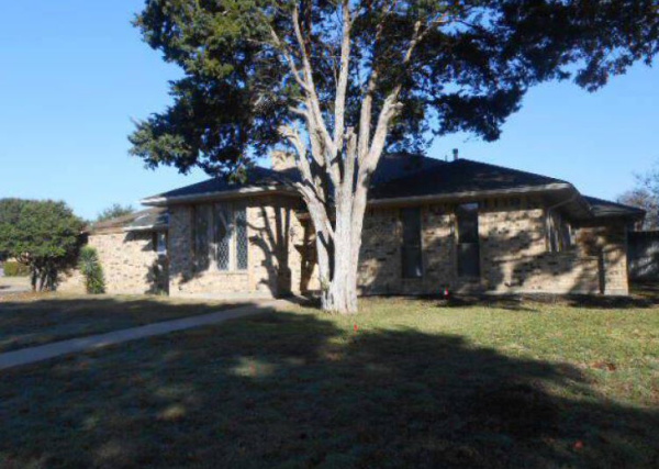 1335 Meadow Ridge Dr, Duncanville, TX 75137 