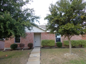 737 Grambling Dr, Dallas, TX 75241 