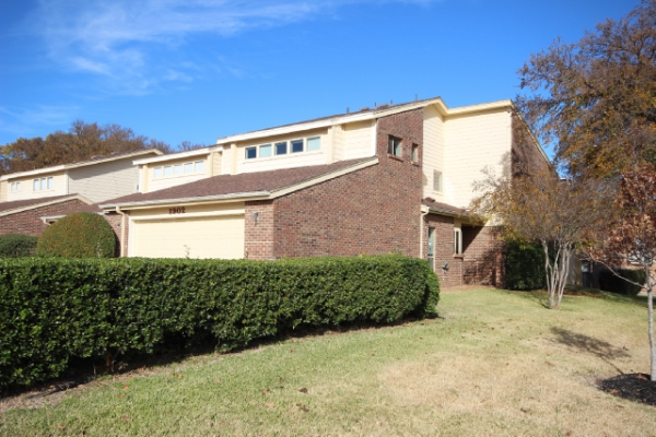 1902 Shorewood Drive, Grapevine, TX 76051 