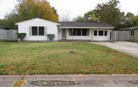 721 24th Ave N, Texas City, TX 77590 