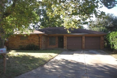 1613 30th St N, Texas City, TX 77590 