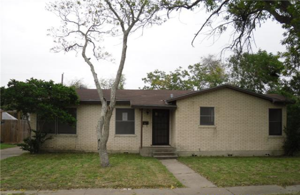 633 Sheridan Dr, Corpus Christi, TX 78412 
