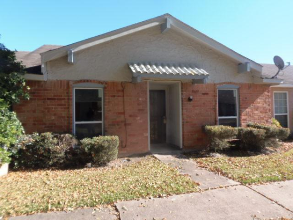 12921 High Star Dr, Houston, TX 77072 