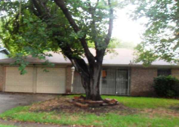1735 Solitude Dr, Dallas, TX 75241 