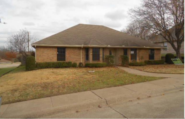 849 Robin Meadow Dr, Desoto, TX 75115 