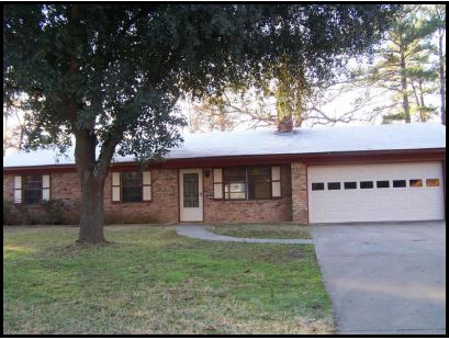 506 Crystal Dr, Longview, TX 75604 