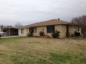 2002 David St, San Saba, TX 76877 