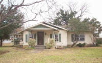 402 S Louisiana St, Grandview, TX 76050 