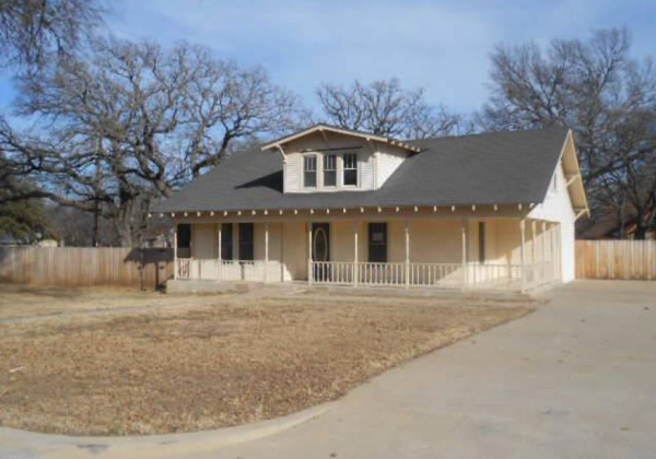 500 S Bassett St, Eastland, TX 76448 