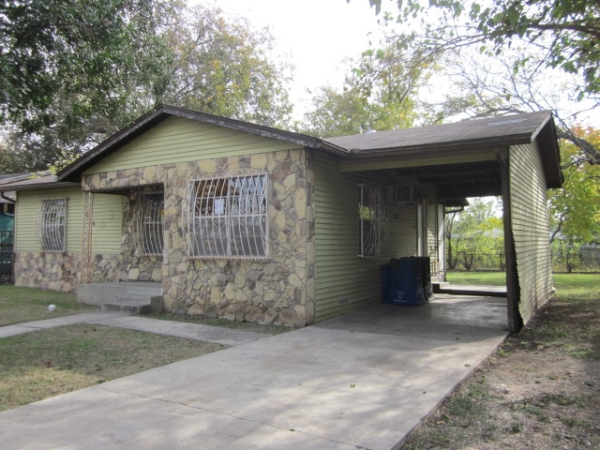 766 Menefee Blvd, San Antonio, TX 78237 