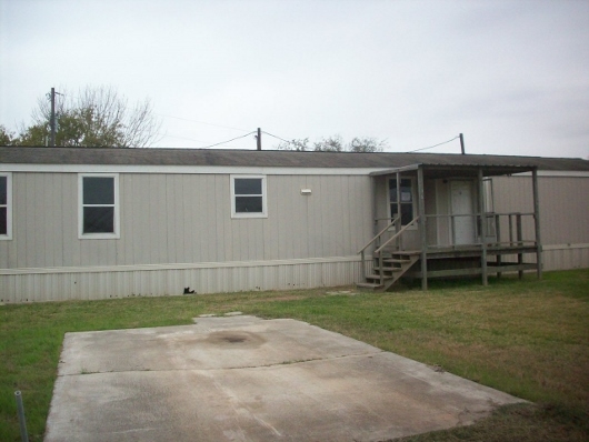 96 Farice St, Telferner, TX 77988 