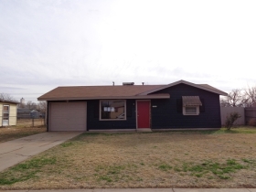 709 W 21st St, Plainview, TX 79072 