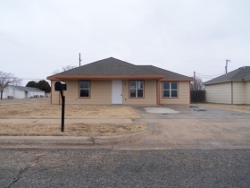 1501 E Queens Street, Lubbock, TX 79403 