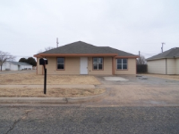 1501 E Queens Street, Lubbock, TX 79403 