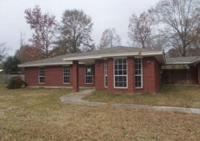 7792 Patricia Ln, Orange, TX 77632 