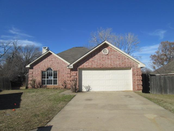 402 Willow Rd, Aubrey, TX 76227 