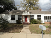 601 Riverside Dr, Kilgore, TX 75662 