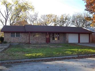 1113 Rosedale Dr, Gainesville, TX 76240 