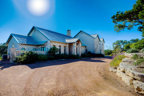 112 Calgary Circle, Hunt, TX 78024 