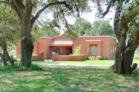 400 Rancho De Frey Ln, Poteet, TX 78065 