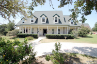 529 Lake Valley Dr, La Vernia, TX 78121 